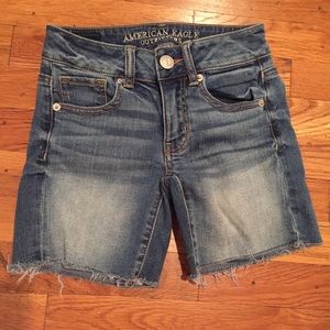 American Eagle shorts Jr size 00